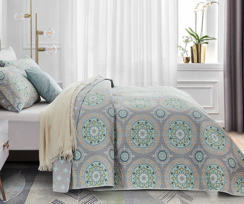 CHIXIN Boho Quilt King Size - Bohemian Chic Medallion Design - Lightweight Bedspread Coverlet Set, Ultrasonic Quilting Mandala Bedding Cover for All Season, 3 Piece, Aqua Blue - Image 4